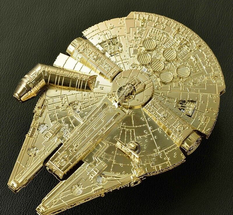 Star Wars Figures SEGA 2018 Star wars 1/200 Millenium Falcon Gold