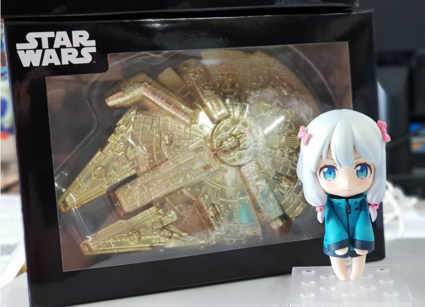 Star Wars Figures SEGA 2018  Star wars 1/200 Millenium Falcon Gold