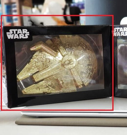 Star Wars Figures SEGA 2018  Star wars 1/200 Millenium Falcon Gold