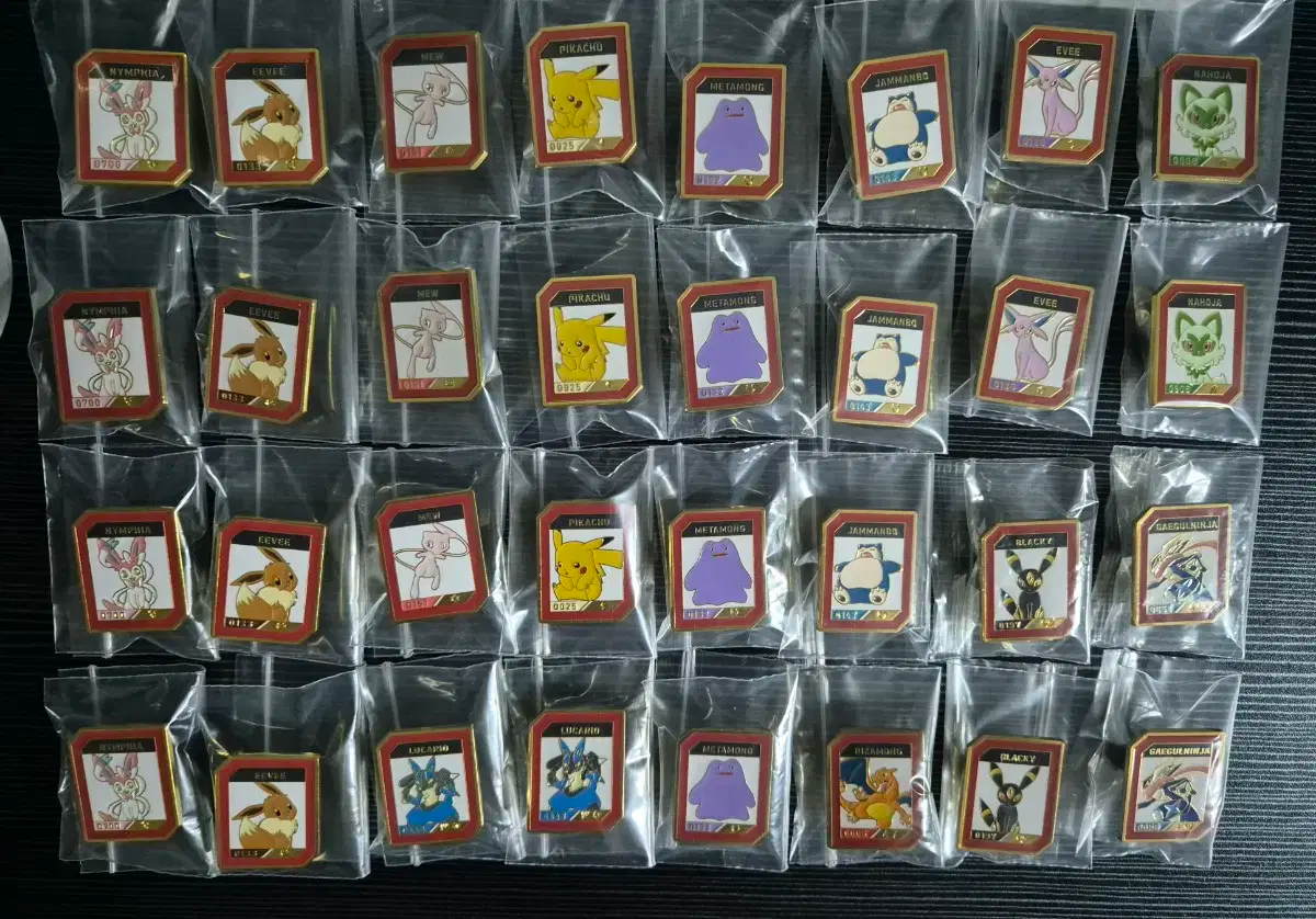 Pokemon Metal Lapel Pin Badge Pokemon Korea  Exclusive Pikachu Eevee Charizard